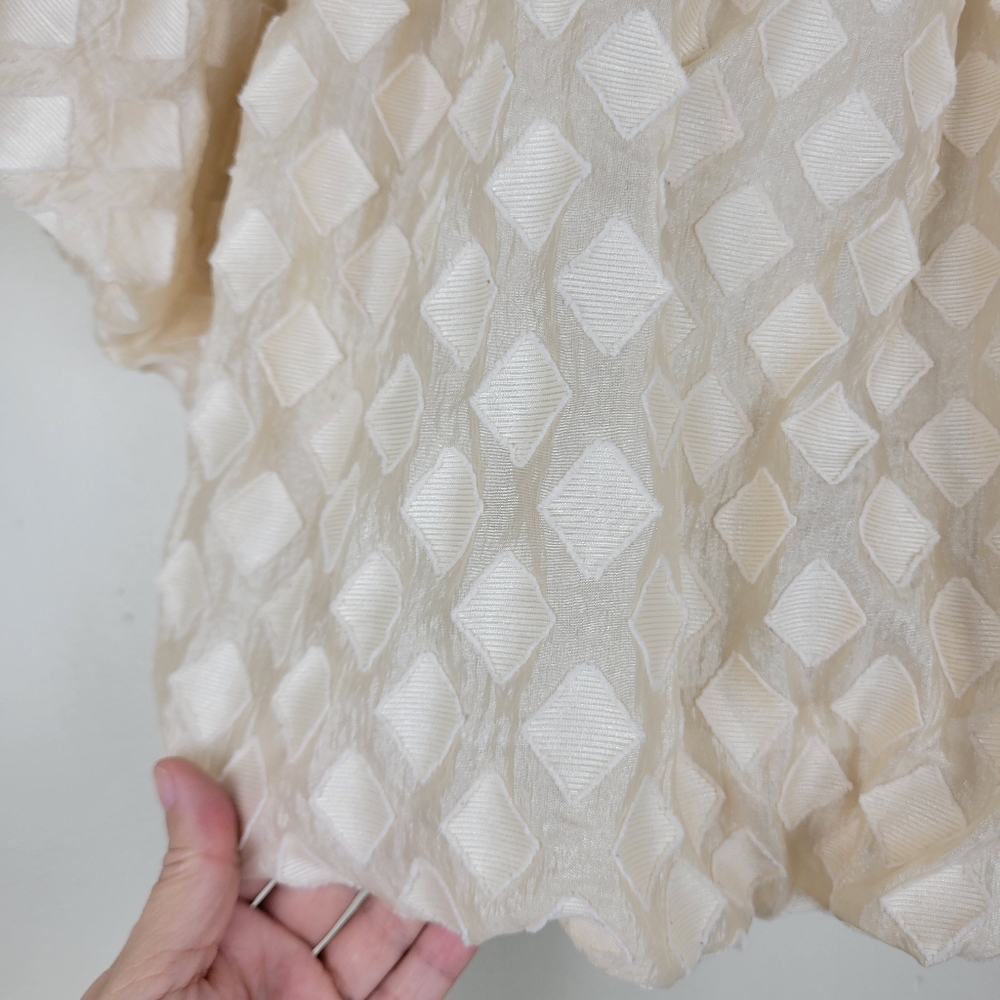 Do+Be Cropped Top - Picture 5 of 8